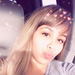 Meet your Posher, Alexia